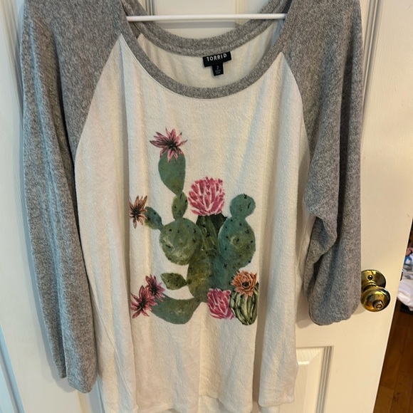 torrid Sweaters - Torrid Cactus Sweater